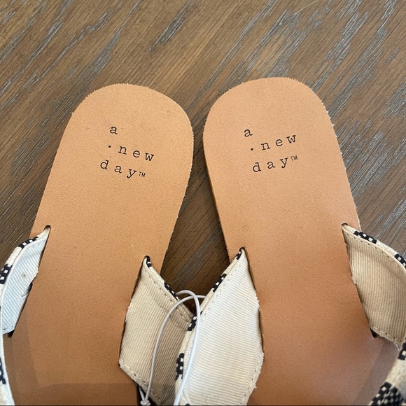 A new day sandals size 6 - Picture 4 of 5